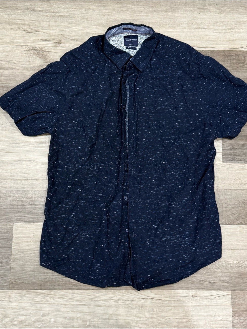 Denim & Flower Navy Speckled Short-Sleeve Button-Up Shirt